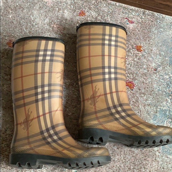 Burberry Shoes - Burberry Haymarket Check Size 36 Rain Boot
